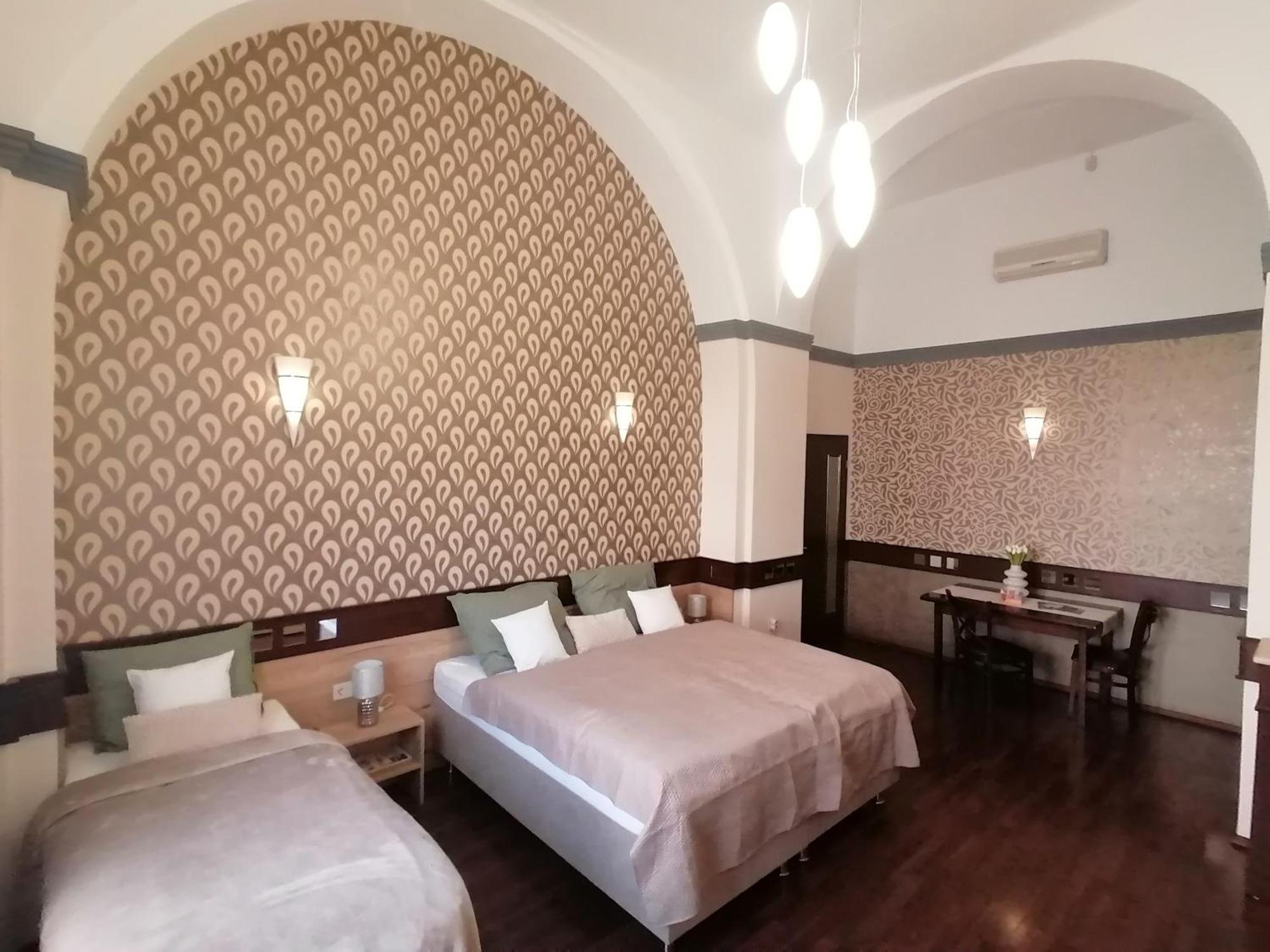 Mohacs Korona Apartman Εξωτερικό φωτογραφία
