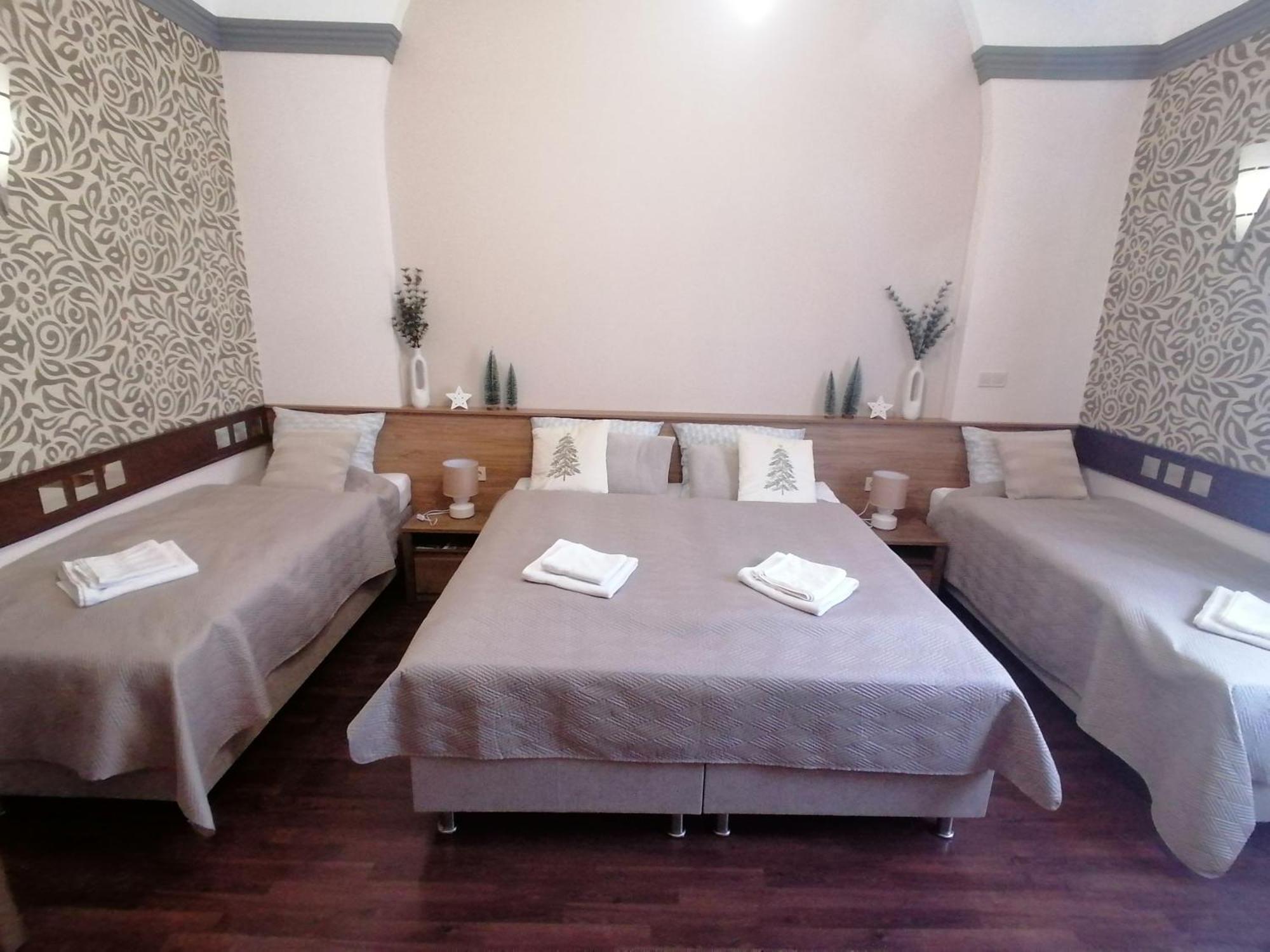 Mohacs Korona Apartman Εξωτερικό φωτογραφία